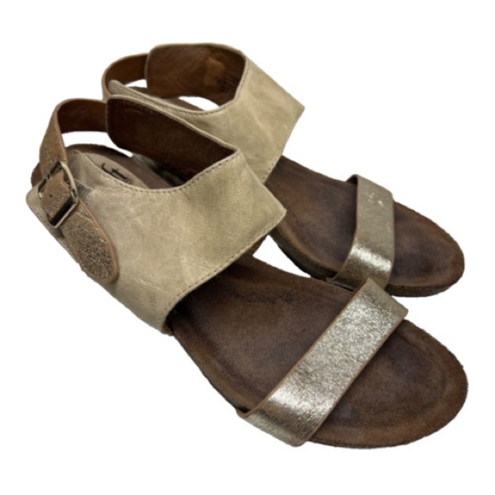 Size 8.5 Sofft wedge sandals - gold and tan - used